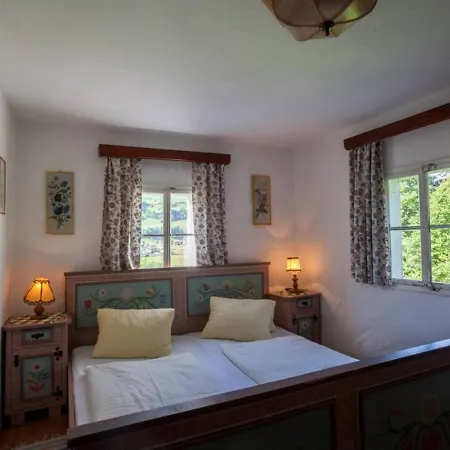 Alp-cottage For 15 Person Mountains Of Salzburg Bicheln